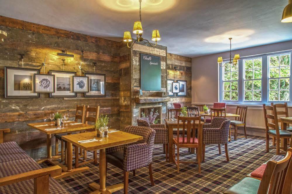 The Poacher Inn Hook  Exteriér fotografie