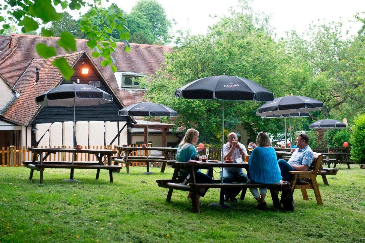 The Poacher Inn Hook  Exteriér fotografie