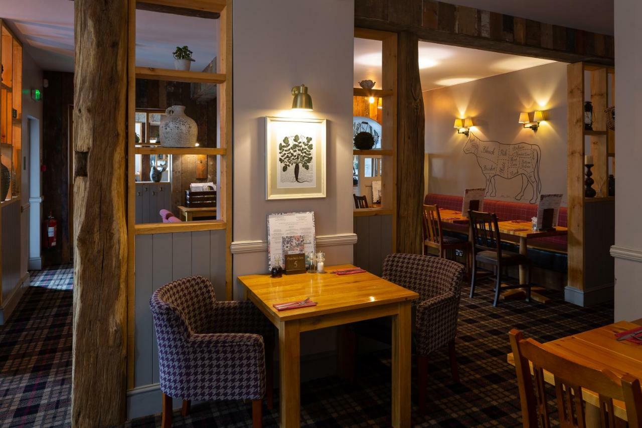 The Poacher Inn Hook  Exteriér fotografie