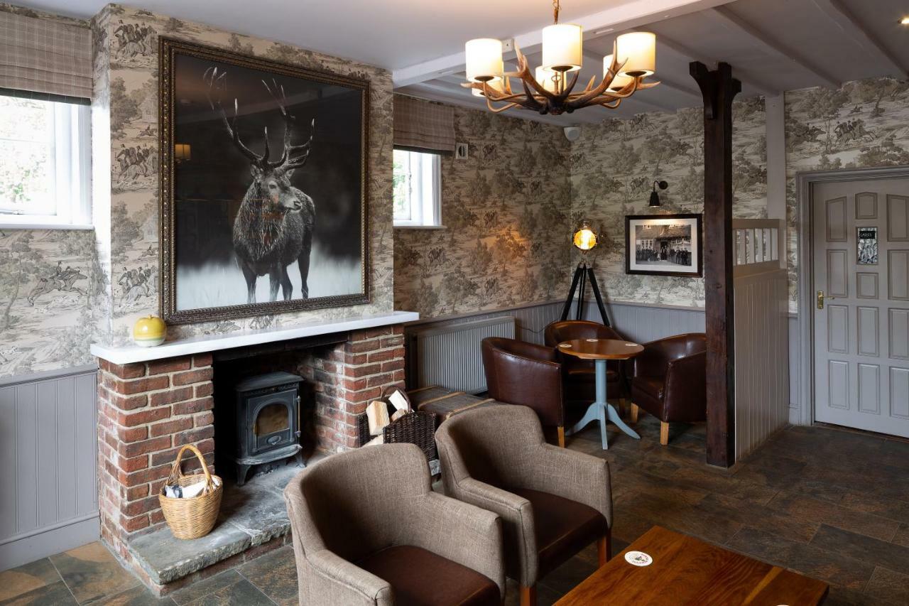 The Poacher Inn Hook  Exteriér fotografie