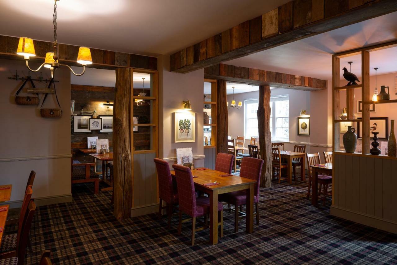 The Poacher Inn Hook  Exteriér fotografie
